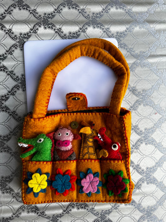 Felt Play Bag & 4 Little Hand Knitted Finger Puppets Fab Gift Cute Handmade